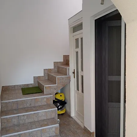 Smestaj Golubica 3 *